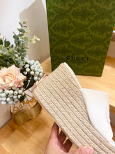 HIGH 10CM WEDGE SANDALS IN WHITE SHEEPSKIN